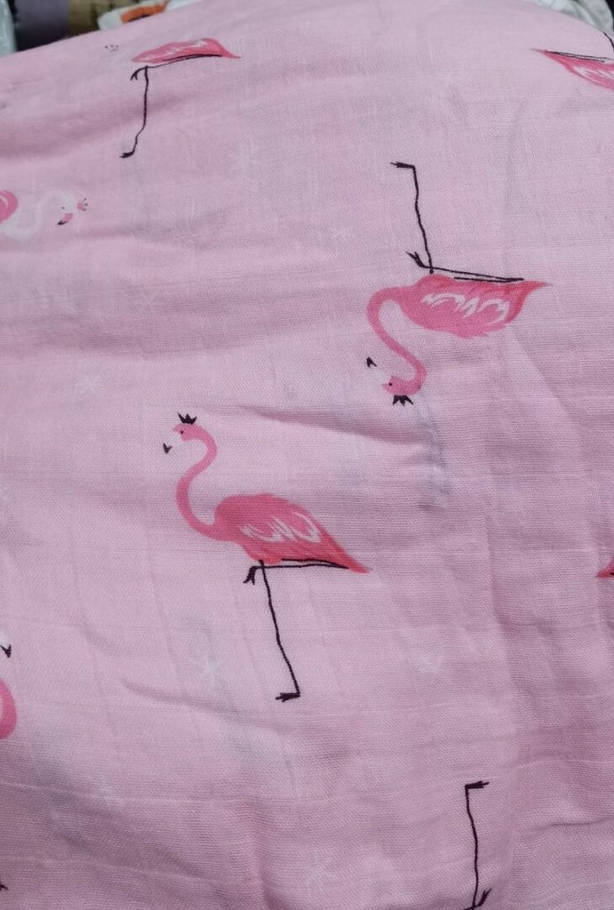 Floral-patterned fabric with pink flamingo cotton Two layers muslin gauze baby  blanket plush-hug quilt blanket muslin baby blankets.